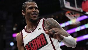 BetVictor伟德-扛起球队！火箭最后的27分里 杰伦-格林得分+助攻创造了16分